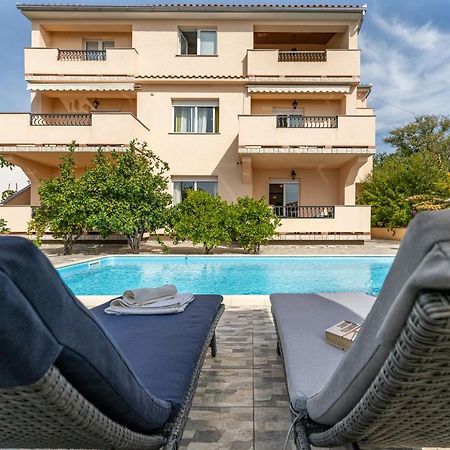 Palit Juric Apartments-Rab מראה חיצוני תמונה