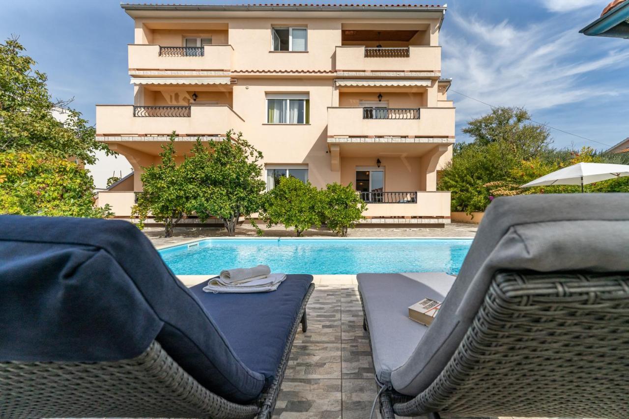Palit Juric Apartments-Rab מראה חיצוני תמונה