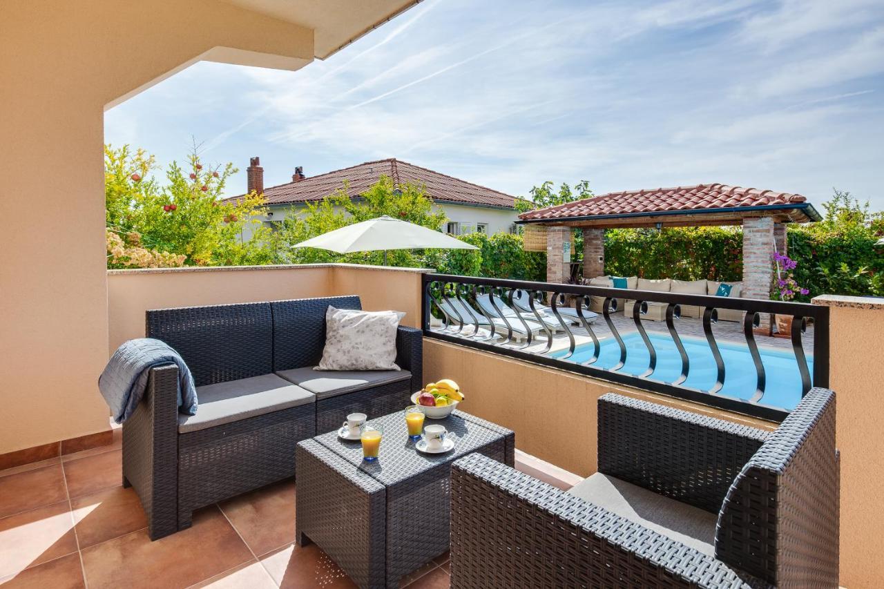 Palit Juric Apartments-Rab מראה חיצוני תמונה
