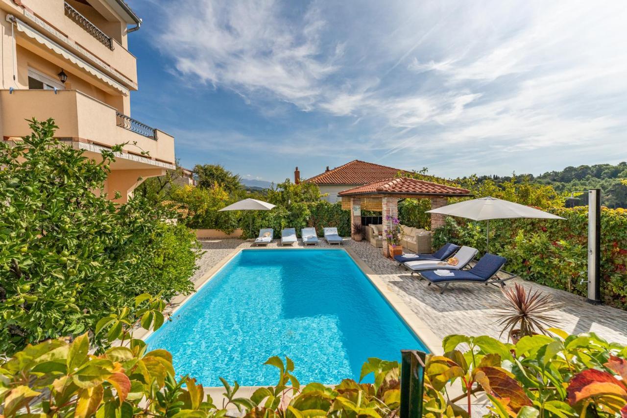 Palit Juric Apartments-Rab מראה חיצוני תמונה