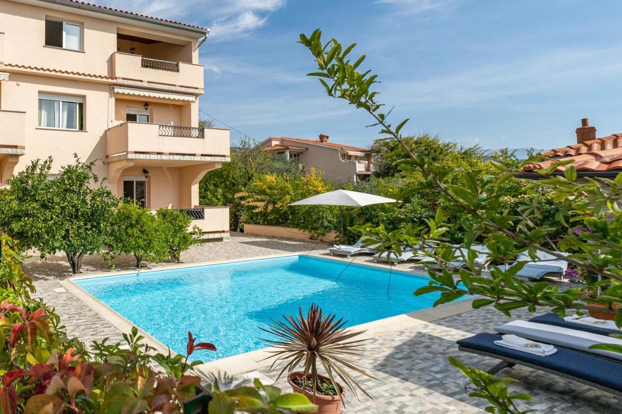 Palit Juric Apartments-Rab מראה חיצוני תמונה
