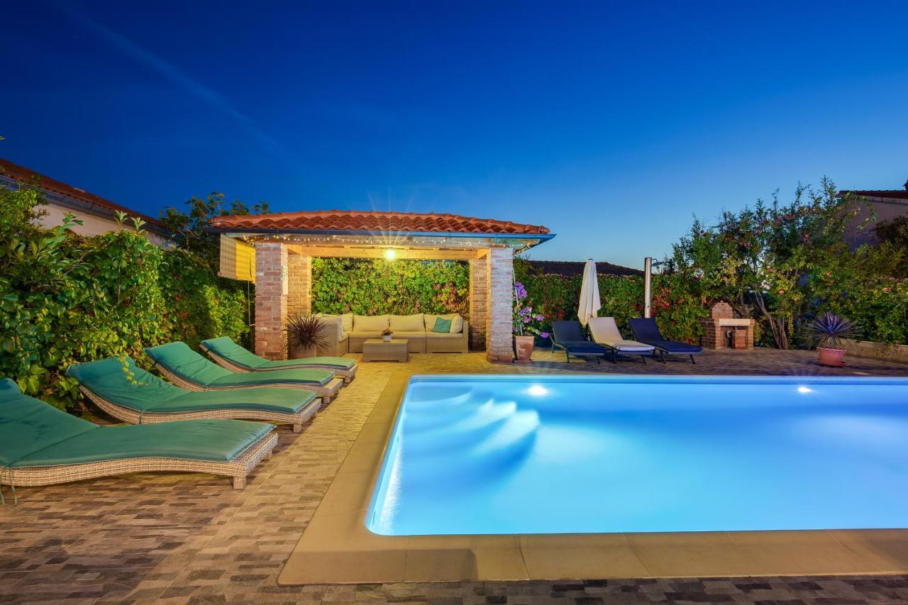 Palit Juric Apartments-Rab מראה חיצוני תמונה