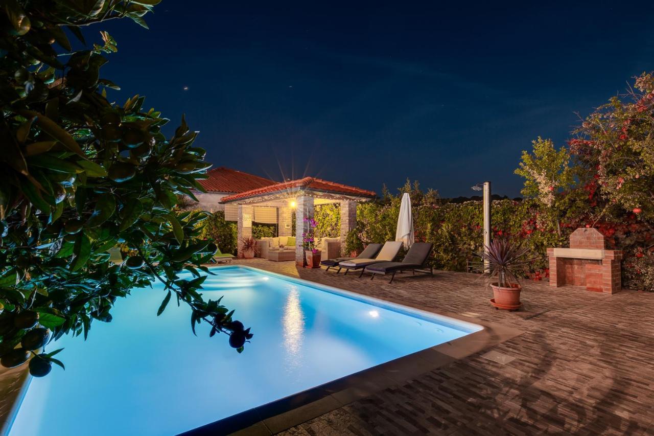 Palit Juric Apartments-Rab מראה חיצוני תמונה