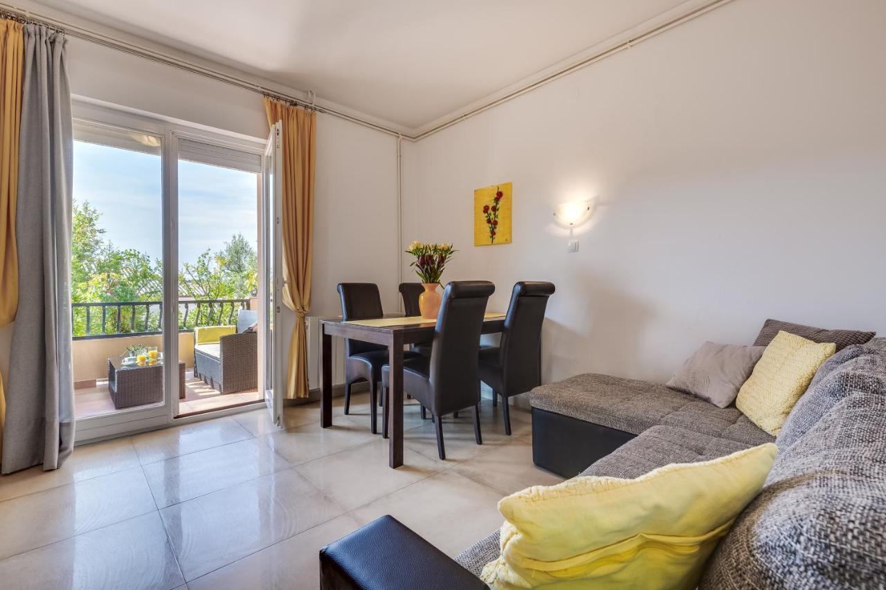 Palit Juric Apartments-Rab מראה חיצוני תמונה