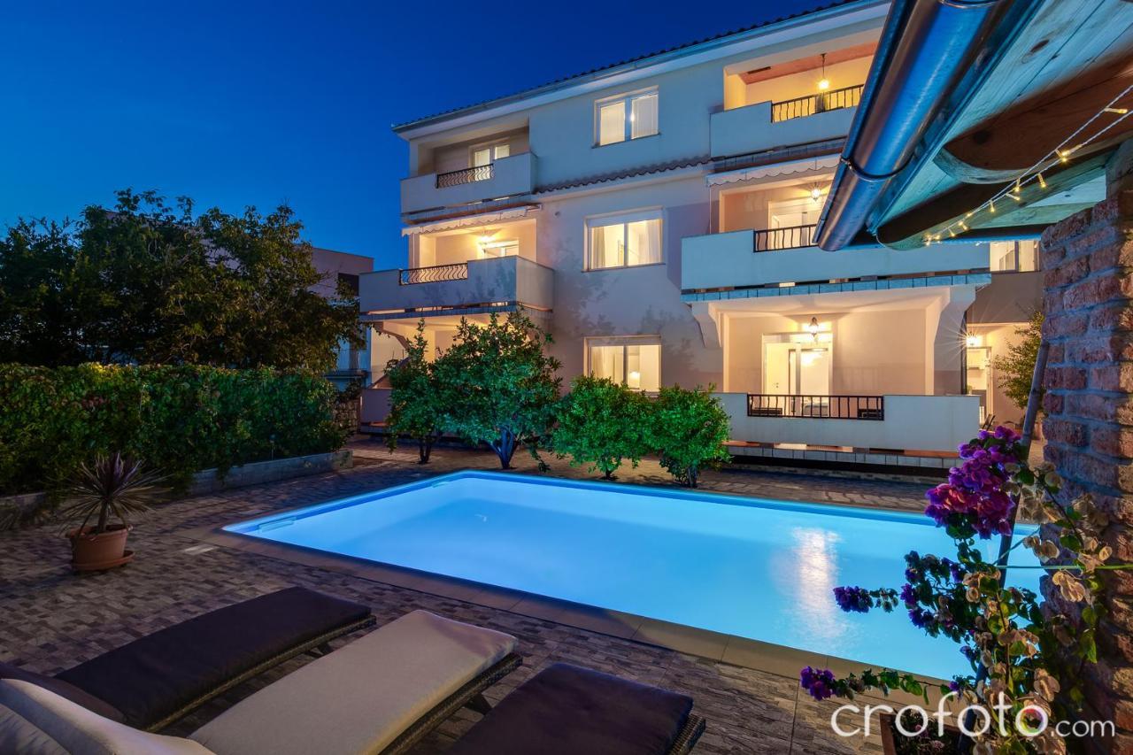 Palit Juric Apartments-Rab מראה חיצוני תמונה