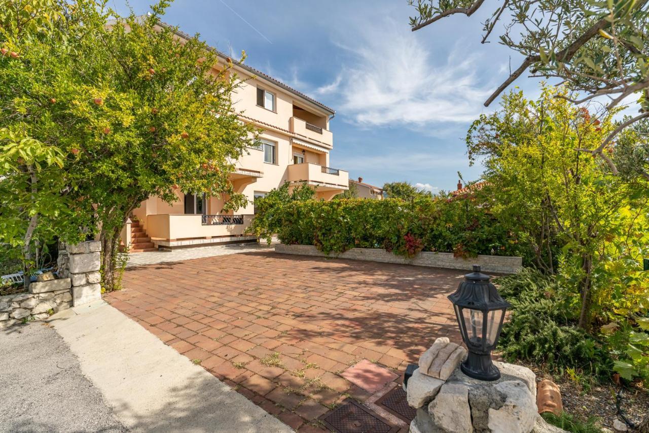 Palit Juric Apartments-Rab מראה חיצוני תמונה