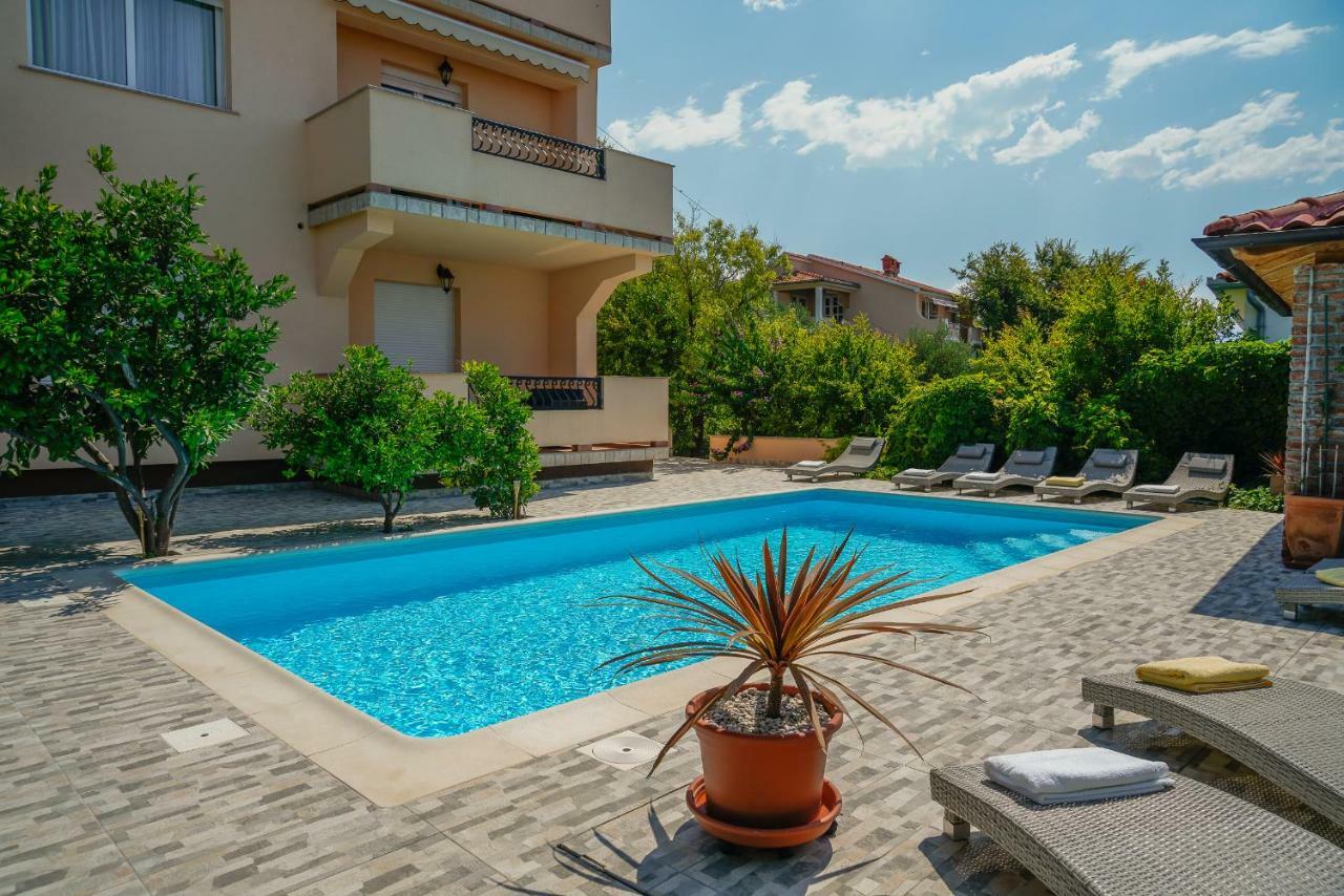 Palit Juric Apartments-Rab מראה חיצוני תמונה